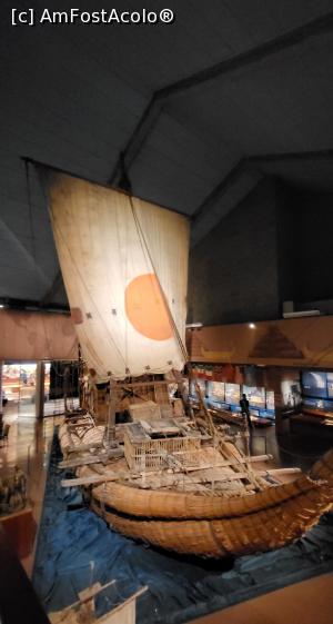 [P13] Barca originala Ra II este expusa in ultima sala a muzeului. » foto by geani anto
 - 
<span class="allrVoted glyphicon glyphicon-heart hidden" id="av1350269"></span>
<a class="m-l-10 hidden" id="sv1350269" onclick="voting_Foto_DelVot(,1350269,15474)" role="button">șterge vot <span class="glyphicon glyphicon-remove"></span></a>
<a id="v91350269" class=" c-red"  onclick="voting_Foto_SetVot(1350269)" role="button"><span class="glyphicon glyphicon-heart-empty"></span> <b>LIKE</b> = Votează poza</a> <img class="hidden"  id="f1350269W9" src="/imagini/loader.gif" border="0" /><span class="AjErrMes hidden" id="e1350269ErM"></span>