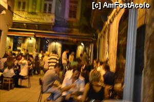 [P18] Noaptea - aglomeratia de pe stradutele din jurul hotelului. Toata lumea e in chef.  » foto by TraianS
 - 
<span class="allrVoted glyphicon glyphicon-heart hidden" id="av470220"></span>
<a class="m-l-10 hidden" id="sv470220" onclick="voting_Foto_DelVot(,470220,15476)" role="button">șterge vot <span class="glyphicon glyphicon-remove"></span></a>
<a id="v9470220" class=" c-red"  onclick="voting_Foto_SetVot(470220)" role="button"><span class="glyphicon glyphicon-heart-empty"></span> <b>LIKE</b> = Votează poza</a> <img class="hidden"  id="f470220W9" src="/imagini/loader.gif" border="0" /><span class="AjErrMes hidden" id="e470220ErM"></span>
