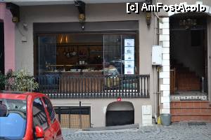 [P21] Mini-restaurantul de langa hotel (o singura camera, in care este o masuta si 'bucutaria-bar'), unde am luat breakfastul. Face omul un ban. Bravo. Nota 10.  » foto by TraianS
 - 
<span class="allrVoted glyphicon glyphicon-heart hidden" id="av470223"></span>
<a class="m-l-10 hidden" id="sv470223" onclick="voting_Foto_DelVot(,470223,15476)" role="button">șterge vot <span class="glyphicon glyphicon-remove"></span></a>
<a id="v9470223" class=" c-red"  onclick="voting_Foto_SetVot(470223)" role="button"><span class="glyphicon glyphicon-heart-empty"></span> <b>LIKE</b> = Votează poza</a> <img class="hidden"  id="f470223W9" src="/imagini/loader.gif" border="0" /><span class="AjErrMes hidden" id="e470223ErM"></span>