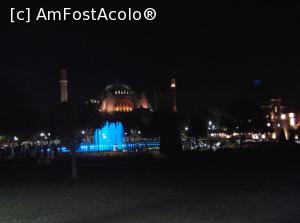 [P19] Moschea Albastra - noaptea » foto by adrianbogdan
 - 
<span class="allrVoted glyphicon glyphicon-heart hidden" id="av912895"></span>
<a class="m-l-10 hidden" id="sv912895" onclick="voting_Foto_DelVot(,912895,15502)" role="button">șterge vot <span class="glyphicon glyphicon-remove"></span></a>
<a id="v9912895" class=" c-red"  onclick="voting_Foto_SetVot(912895)" role="button"><span class="glyphicon glyphicon-heart-empty"></span> <b>LIKE</b> = Votează poza</a> <img class="hidden"  id="f912895W9" src="/imagini/loader.gif" border="0" /><span class="AjErrMes hidden" id="e912895ErM"></span>