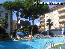 [P14] Piscina hotelului » foto by Michi
 - 
<span class="allrVoted glyphicon glyphicon-heart hidden" id="av471254"></span>
<a class="m-l-10 hidden" id="sv471254" onclick="voting_Foto_DelVot(,471254,15506)" role="button">șterge vot <span class="glyphicon glyphicon-remove"></span></a>
<a id="v9471254" class=" c-red"  onclick="voting_Foto_SetVot(471254)" role="button"><span class="glyphicon glyphicon-heart-empty"></span> <b>LIKE</b> = Votează poza</a> <img class="hidden"  id="f471254W9" src="/imagini/loader.gif" border="0" /><span class="AjErrMes hidden" id="e471254ErM"></span>