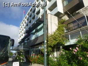 [P01] 1. Fațada dinspre intrare în hotelul „Scandic Alexandra Molde”. » foto by doinafil
 - 
<span class="allrVoted glyphicon glyphicon-heart hidden" id="av1340222"></span>
<a class="m-l-10 hidden" id="sv1340222" onclick="voting_Foto_DelVot(,1340222,15524)" role="button">șterge vot <span class="glyphicon glyphicon-remove"></span></a>
<a id="v91340222" class=" c-red"  onclick="voting_Foto_SetVot(1340222)" role="button"><span class="glyphicon glyphicon-heart-empty"></span> <b>LIKE</b> = Votează poza</a> <img class="hidden"  id="f1340222W9" src="/imagini/loader.gif" border="0" /><span class="AjErrMes hidden" id="e1340222ErM"></span>