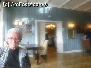 [P26] 26. Sala elegantă a restaurantului, unde am stat noi. În planul doi se vede o altă sală. » foto by doinafil
 - 
<span class="allrVoted glyphicon glyphicon-heart hidden" id="av1340247"></span>
<a class="m-l-10 hidden" id="sv1340247" onclick="voting_Foto_DelVot(,1340247,15524)" role="button">șterge vot <span class="glyphicon glyphicon-remove"></span></a>
<a id="v91340247" class=" c-red"  onclick="voting_Foto_SetVot(1340247)" role="button"><span class="glyphicon glyphicon-heart-empty"></span> <b>LIKE</b> = Votează poza</a> <img class="hidden"  id="f1340247W9" src="/imagini/loader.gif" border="0" /><span class="AjErrMes hidden" id="e1340247ErM"></span>