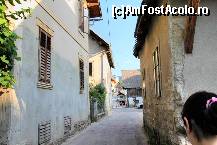 [P01] intrarea pe strada pe care se afla Rooms Jerman » foto by cristi_an3000
 - 
<span class="allrVoted glyphicon glyphicon-heart hidden" id="av472694"></span>
<a class="m-l-10 hidden" id="sv472694" onclick="voting_Foto_DelVot(,472694,15534)" role="button">șterge vot <span class="glyphicon glyphicon-remove"></span></a>
<a id="v9472694" class=" c-red"  onclick="voting_Foto_SetVot(472694)" role="button"><span class="glyphicon glyphicon-heart-empty"></span> <b>LIKE</b> = Votează poza</a> <img class="hidden"  id="f472694W9" src="/imagini/loader.gif" border="0" /><span class="AjErrMes hidden" id="e472694ErM"></span>