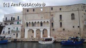 [P02] Palazzo Martinelli din Porto Vecchio - Monopoli » foto by k-lator
 - 
<span class="allrVoted glyphicon glyphicon-heart hidden" id="av1214944"></span>
<a class="m-l-10 hidden" id="sv1214944" onclick="voting_Foto_DelVot(,1214944,15648)" role="button">șterge vot <span class="glyphicon glyphicon-remove"></span></a>
<a id="v91214944" class=" c-red"  onclick="voting_Foto_SetVot(1214944)" role="button"><span class="glyphicon glyphicon-heart-empty"></span> <b>LIKE</b> = Votează poza</a> <img class="hidden"  id="f1214944W9" src="/imagini/loader.gif" border="0" /><span class="AjErrMes hidden" id="e1214944ErM"></span>