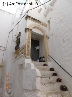 [P27] Case albe, scări şi ghivece cu flori, definitorii pentru Ostuni » foto by irinad
 - 
<span class="allrVoted glyphicon glyphicon-heart hidden" id="av1327537"></span>
<a class="m-l-10 hidden" id="sv1327537" onclick="voting_Foto_DelVot(,1327537,15648)" role="button">șterge vot <span class="glyphicon glyphicon-remove"></span></a>
<a id="v91327537" class=" c-red"  onclick="voting_Foto_SetVot(1327537)" role="button"><span class="glyphicon glyphicon-heart-empty"></span> <b>LIKE</b> = Votează poza</a> <img class="hidden"  id="f1327537W9" src="/imagini/loader.gif" border="0" /><span class="AjErrMes hidden" id="e1327537ErM"></span>