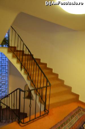 [P06] Igls, Austria. Hotel Sonnenhof Bed & Breakfast. Scările interioare » foto by unq
 - 
<span class="allrVoted glyphicon glyphicon-heart hidden" id="av479143"></span>
<a class="m-l-10 hidden" id="sv479143" onclick="voting_Foto_DelVot(,479143,15649)" role="button">șterge vot <span class="glyphicon glyphicon-remove"></span></a>
<a id="v9479143" class=" c-red"  onclick="voting_Foto_SetVot(479143)" role="button"><span class="glyphicon glyphicon-heart-empty"></span> <b>LIKE</b> = Votează poza</a> <img class="hidden"  id="f479143W9" src="/imagini/loader.gif" border="0" /><span class="AjErrMes hidden" id="e479143ErM"></span>