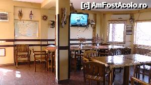 [P11] Imagine din interior- sala pentru servit masa » foto by silvia tudoran
 - 
<span class="allrVoted glyphicon glyphicon-heart hidden" id="av479954"></span>
<a class="m-l-10 hidden" id="sv479954" onclick="voting_Foto_DelVot(,479954,15675)" role="button">șterge vot <span class="glyphicon glyphicon-remove"></span></a>
<a id="v9479954" class=" c-red"  onclick="voting_Foto_SetVot(479954)" role="button"><span class="glyphicon glyphicon-heart-empty"></span> <b>LIKE</b> = Votează poza</a> <img class="hidden"  id="f479954W9" src="/imagini/loader.gif" border="0" /><span class="AjErrMes hidden" id="e479954ErM"></span>