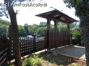 [P17] Vila Minovici - Muzeul de Artă Populară Dr. Nicolae Minovici. Poarta.  » foto by iulianic
 - 
<span class="allrVoted glyphicon glyphicon-heart hidden" id="av739720"></span>
<a class="m-l-10 hidden" id="sv739720" onclick="voting_Foto_DelVot(,739720,15684)" role="button">șterge vot <span class="glyphicon glyphicon-remove"></span></a>
<a id="v9739720" class=" c-red"  onclick="voting_Foto_SetVot(739720)" role="button"><span class="glyphicon glyphicon-heart-empty"></span> <b>LIKE</b> = Votează poza</a> <img class="hidden"  id="f739720W9" src="/imagini/loader.gif" border="0" /><span class="AjErrMes hidden" id="e739720ErM"></span>