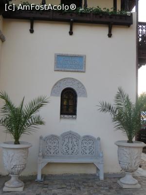 [P04] Décor pe fațada dinspre Fântâna Miorița.  » foto by tata123 🔱
 - 
<span class="allrVoted glyphicon glyphicon-heart hidden" id="av739975"></span>
<a class="m-l-10 hidden" id="sv739975" onclick="voting_Foto_DelVot(,739975,15684)" role="button">șterge vot <span class="glyphicon glyphicon-remove"></span></a>
<a id="v9739975" class=" c-red"  onclick="voting_Foto_SetVot(739975)" role="button"><span class="glyphicon glyphicon-heart-empty"></span> <b>LIKE</b> = Votează poza</a> <img class="hidden"  id="f739975W9" src="/imagini/loader.gif" border="0" /><span class="AjErrMes hidden" id="e739975ErM"></span>