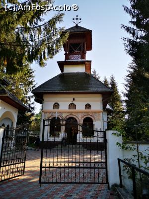 [P25] Biserica Trei Ierarhi, Slănic Prahova » foto by crismis
 - 
<span class="allrVoted glyphicon glyphicon-heart hidden" id="av1214474"></span>
<a class="m-l-10 hidden" id="sv1214474" onclick="voting_Foto_DelVot(,1214474,15703)" role="button">șterge vot <span class="glyphicon glyphicon-remove"></span></a>
<a id="v91214474" class=" c-red"  onclick="voting_Foto_SetVot(1214474)" role="button"><span class="glyphicon glyphicon-heart-empty"></span> <b>LIKE</b> = Votează poza</a> <img class="hidden"  id="f1214474W9" src="/imagini/loader.gif" border="0" /><span class="AjErrMes hidden" id="e1214474ErM"></span>