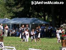 [P17] Sambata de Jos - se danseaza brasoveanca » foto by Lumis66
 - 
<span class="allrVoted glyphicon glyphicon-heart hidden" id="av245648"></span>
<a class="m-l-10 hidden" id="sv245648" onclick="voting_Foto_DelVot(,245648,15708)" role="button">șterge vot <span class="glyphicon glyphicon-remove"></span></a>
<a id="v9245648" class=" c-red"  onclick="voting_Foto_SetVot(245648)" role="button"><span class="glyphicon glyphicon-heart-empty"></span> <b>LIKE</b> = Votează poza</a> <img class="hidden"  id="f245648W9" src="/imagini/loader.gif" border="0" /><span class="AjErrMes hidden" id="e245648ErM"></span>