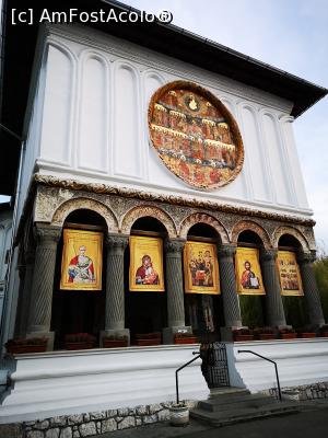 [P41] Biserica „Toți Sfinții” » foto by crismis
 - 
<span class="allrVoted glyphicon glyphicon-heart hidden" id="av1277508"></span>
<a class="m-l-10 hidden" id="sv1277508" onclick="voting_Foto_DelVot(,1277508,15713)" role="button">șterge vot <span class="glyphicon glyphicon-remove"></span></a>
<a id="v91277508" class=" c-red"  onclick="voting_Foto_SetVot(1277508)" role="button"><span class="glyphicon glyphicon-heart-empty"></span> <b>LIKE</b> = Votează poza</a> <img class="hidden"  id="f1277508W9" src="/imagini/loader.gif" border="0" /><span class="AjErrMes hidden" id="e1277508ErM"></span>