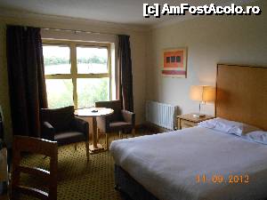 [P03] Irlanda, Wexford - Hotel Maldron; camera spatioasa si patul mare.  » foto by Diaura*
 - 
<span class="allrVoted glyphicon glyphicon-heart hidden" id="av482732"></span>
<a class="m-l-10 hidden" id="sv482732" onclick="voting_Foto_DelVot(,482732,15730)" role="button">șterge vot <span class="glyphicon glyphicon-remove"></span></a>
<a id="v9482732" class=" c-red"  onclick="voting_Foto_SetVot(482732)" role="button"><span class="glyphicon glyphicon-heart-empty"></span> <b>LIKE</b> = Votează poza</a> <img class="hidden"  id="f482732W9" src="/imagini/loader.gif" border="0" /><span class="AjErrMes hidden" id="e482732ErM"></span>