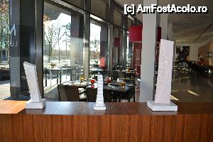 [P07] restaurant » foto by drumet
 - 
<span class="allrVoted glyphicon glyphicon-heart hidden" id="av484280"></span>
<a class="m-l-10 hidden" id="sv484280" onclick="voting_Foto_DelVot(,484280,15770)" role="button">șterge vot <span class="glyphicon glyphicon-remove"></span></a>
<a id="v9484280" class=" c-red"  onclick="voting_Foto_SetVot(484280)" role="button"><span class="glyphicon glyphicon-heart-empty"></span> <b>LIKE</b> = Votează poza</a> <img class="hidden"  id="f484280W9" src="/imagini/loader.gif" border="0" /><span class="AjErrMes hidden" id="e484280ErM"></span>