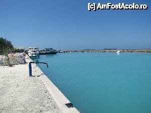 [P18] Port-ul din Maafushi.  » foto by expertu
 - 
<span class="allrVoted glyphicon glyphicon-heart hidden" id="av484412"></span>
<a class="m-l-10 hidden" id="sv484412" onclick="voting_Foto_DelVot(,484412,15789)" role="button">șterge vot <span class="glyphicon glyphicon-remove"></span></a>
<a id="v9484412" class=" c-red"  onclick="voting_Foto_SetVot(484412)" role="button"><span class="glyphicon glyphicon-heart-empty"></span> <b>LIKE</b> = Votează poza</a> <img class="hidden"  id="f484412W9" src="/imagini/loader.gif" border="0" /><span class="AjErrMes hidden" id="e484412ErM"></span>