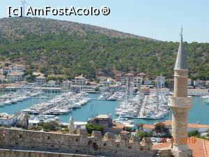 [P05] Marina din Çeşme văzută de la castel » foto by irinad
 - 
<span class="allrVoted glyphicon glyphicon-heart hidden" id="av1112049"></span>
<a class="m-l-10 hidden" id="sv1112049" onclick="voting_Foto_DelVot(,1112049,15802)" role="button">șterge vot <span class="glyphicon glyphicon-remove"></span></a>
<a id="v91112049" class=" c-red"  onclick="voting_Foto_SetVot(1112049)" role="button"><span class="glyphicon glyphicon-heart-empty"></span> <b>LIKE</b> = Votează poza</a> <img class="hidden"  id="f1112049W9" src="/imagini/loader.gif" border="0" /><span class="AjErrMes hidden" id="e1112049ErM"></span>