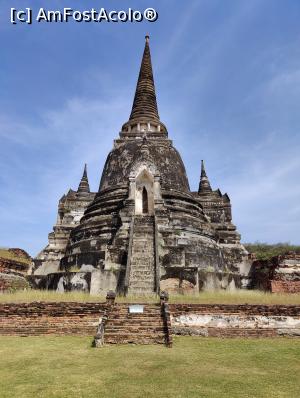 [P38] Wat Phra Si Sanphet - una din cele 3 pagode mari » foto by crismis
 - 
<span class="allrVoted glyphicon glyphicon-heart hidden" id="av1359838"></span>
<a class="m-l-10 hidden" id="sv1359838" onclick="voting_Foto_DelVot(,1359838,15806)" role="button">șterge vot <span class="glyphicon glyphicon-remove"></span></a>
<a id="v91359838" class=" c-red"  onclick="voting_Foto_SetVot(1359838)" role="button"><span class="glyphicon glyphicon-heart-empty"></span> <b>LIKE</b> = Votează poza</a> <img class="hidden"  id="f1359838W9" src="/imagini/loader.gif" border="0" /><span class="AjErrMes hidden" id="e1359838ErM"></span>