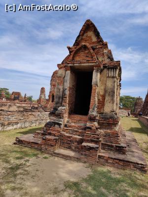 [P66] Wat Mahathat » foto by crismis
 - 
<span class="allrVoted glyphicon glyphicon-heart hidden" id="av1359866"></span>
<a class="m-l-10 hidden" id="sv1359866" onclick="voting_Foto_DelVot(,1359866,15806)" role="button">șterge vot <span class="glyphicon glyphicon-remove"></span></a>
<a id="v91359866" class=" c-red"  onclick="voting_Foto_SetVot(1359866)" role="button"><span class="glyphicon glyphicon-heart-empty"></span> <b>LIKE</b> = Votează poza</a> <img class="hidden"  id="f1359866W9" src="/imagini/loader.gif" border="0" /><span class="AjErrMes hidden" id="e1359866ErM"></span>