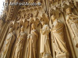 [P30] Detaliu cu sculpturi de pe portalul Fecioarei » foto by mireille
 - 
<span class="allrVoted glyphicon glyphicon-heart hidden" id="av710591"></span>
<a class="m-l-10 hidden" id="sv710591" onclick="voting_Foto_DelVot(,710591,15835)" role="button">șterge vot <span class="glyphicon glyphicon-remove"></span></a>
<a id="v9710591" class=" c-red"  onclick="voting_Foto_SetVot(710591)" role="button"><span class="glyphicon glyphicon-heart-empty"></span> <b>LIKE</b> = Votează poza</a> <img class="hidden"  id="f710591W9" src="/imagini/loader.gif" border="0" /><span class="AjErrMes hidden" id="e710591ErM"></span>