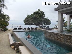 [P23] singura in piscina - in cele 3 zile ne-am simtit de parca am avea vila noastra privata la mare » foto by Pami*
 - 
<span class="allrVoted glyphicon glyphicon-heart hidden" id="av487714"></span>
<a class="m-l-10 hidden" id="sv487714" onclick="voting_Foto_DelVot(,487714,15844)" role="button">șterge vot <span class="glyphicon glyphicon-remove"></span></a>
<a id="v9487714" class=" c-red"  onclick="voting_Foto_SetVot(487714)" role="button"><span class="glyphicon glyphicon-heart-empty"></span> <b>LIKE</b> = Votează poza</a> <img class="hidden"  id="f487714W9" src="/imagini/loader.gif" border="0" /><span class="AjErrMes hidden" id="e487714ErM"></span>