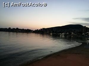 [P02] La plimbare prin Sarandë; golful și promontoriul, chiar în față » foto by crismis
 - 
<span class="allrVoted glyphicon glyphicon-heart hidden" id="av908602"></span>
<a class="m-l-10 hidden" id="sv908602" onclick="voting_Foto_DelVot(,908602,15859)" role="button">șterge vot <span class="glyphicon glyphicon-remove"></span></a>
<a id="v9908602" class=" c-red"  onclick="voting_Foto_SetVot(908602)" role="button"><span class="glyphicon glyphicon-heart-empty"></span> <b>LIKE</b> = Votează poza</a> <img class="hidden"  id="f908602W9" src="/imagini/loader.gif" border="0" /><span class="AjErrMes hidden" id="e908602ErM"></span>