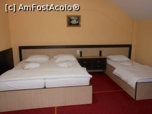 [P09] Mediaș - Hotel Edelweiss 3*. În camera 214.  » foto by iulianic
 - 
<span class="allrVoted glyphicon glyphicon-heart hidden" id="av1018665"></span>
<a class="m-l-10 hidden" id="sv1018665" onclick="voting_Foto_DelVot(,1018665,15886)" role="button">șterge vot <span class="glyphicon glyphicon-remove"></span></a>
<a id="v91018665" class=" c-red"  onclick="voting_Foto_SetVot(1018665)" role="button"><span class="glyphicon glyphicon-heart-empty"></span> <b>LIKE</b> = Votează poza</a> <img class="hidden"  id="f1018665W9" src="/imagini/loader.gif" border="0" /><span class="AjErrMes hidden" id="e1018665ErM"></span>