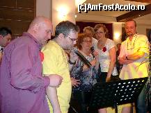 [P22] Poftiţi şi la o repriză de karaoke » foto by Claudiu U.
 - 
<span class="allrVoted glyphicon glyphicon-heart hidden" id="av499784"></span>
<a class="m-l-10 hidden" id="sv499784" onclick="voting_Foto_DelVot(,499784,15933)" role="button">șterge vot <span class="glyphicon glyphicon-remove"></span></a>
<a id="v9499784" class=" c-red"  onclick="voting_Foto_SetVot(499784)" role="button"><span class="glyphicon glyphicon-heart-empty"></span> <b>LIKE</b> = Votează poza</a> <img class="hidden"  id="f499784W9" src="/imagini/loader.gif" border="0" /><span class="AjErrMes hidden" id="e499784ErM"></span>