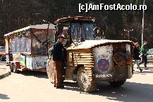 [P17] Un minicar ne conduce sus la Cetatea Rasnov » foto by Alina53
 - 
<span class="allrVoted glyphicon glyphicon-heart hidden" id="av499590"></span>
<a class="m-l-10 hidden" id="sv499590" onclick="voting_Foto_DelVot(,499590,15933)" role="button">șterge vot <span class="glyphicon glyphicon-remove"></span></a>
<a id="v9499590" class=" c-red"  onclick="voting_Foto_SetVot(499590)" role="button"><span class="glyphicon glyphicon-heart-empty"></span> <b>LIKE</b> = Votează poza</a> <img class="hidden"  id="f499590W9" src="/imagini/loader.gif" border="0" /><span class="AjErrMes hidden" id="e499590ErM"></span>