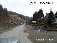 [P04] Intrarea in Moieciu de Sus » foto by Alina53
 - 
<span class="allrVoted glyphicon glyphicon-heart hidden" id="av498875"></span>
<a class="m-l-10 hidden" id="sv498875" onclick="voting_Foto_DelVot(,498875,15933)" role="button">șterge vot <span class="glyphicon glyphicon-remove"></span></a>
<a id="v9498875" class=" c-red"  onclick="voting_Foto_SetVot(498875)" role="button"><span class="glyphicon glyphicon-heart-empty"></span> <b>LIKE</b> = Votează poza</a> <img class="hidden"  id="f498875W9" src="/imagini/loader.gif" border="0" /><span class="AjErrMes hidden" id="e498875ErM"></span>