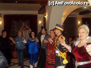 [P14] Seara carnavalului » foto by pepsi70ro
 - 
<span class="allrVoted glyphicon glyphicon-heart hidden" id="av500019"></span>
<a class="m-l-10 hidden" id="sv500019" onclick="voting_Foto_DelVot(,500019,15933)" role="button">șterge vot <span class="glyphicon glyphicon-remove"></span></a>
<a id="v9500019" class=" c-red"  onclick="voting_Foto_SetVot(500019)" role="button"><span class="glyphicon glyphicon-heart-empty"></span> <b>LIKE</b> = Votează poza</a> <img class="hidden"  id="f500019W9" src="/imagini/loader.gif" border="0" /><span class="AjErrMes hidden" id="e500019ErM"></span>
