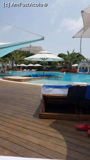 [P08] piscina pentru adulti » foto by iulia_mitrache*
 - 
<span class="allrVoted glyphicon glyphicon-heart hidden" id="av1178926"></span>
<a class="m-l-10 hidden" id="sv1178926" onclick="voting_Foto_DelVot(,1178926,15938)" role="button">șterge vot <span class="glyphicon glyphicon-remove"></span></a>
<a id="v91178926" class=" c-red"  onclick="voting_Foto_SetVot(1178926)" role="button"><span class="glyphicon glyphicon-heart-empty"></span> <b>LIKE</b> = Votează poza</a> <img class="hidden"  id="f1178926W9" src="/imagini/loader.gif" border="0" /><span class="AjErrMes hidden" id="e1178926ErM"></span>