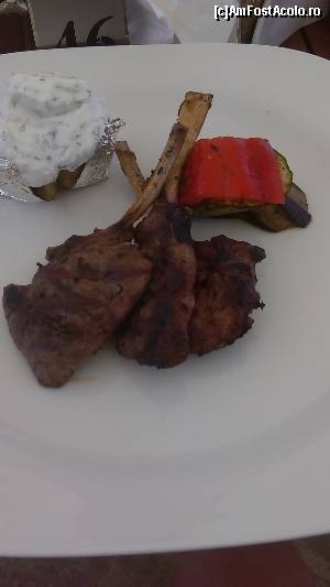 [P06] Cotlete de miel la pranz a la carte » foto by ovi1969
 - 
<span class="allrVoted glyphicon glyphicon-heart hidden" id="av679140"></span>
<a class="m-l-10 hidden" id="sv679140" onclick="voting_Foto_DelVot(,679140,15938)" role="button">șterge vot <span class="glyphicon glyphicon-remove"></span></a>
<a id="v9679140" class=" c-red"  onclick="voting_Foto_SetVot(679140)" role="button"><span class="glyphicon glyphicon-heart-empty"></span> <b>LIKE</b> = Votează poza</a> <img class="hidden"  id="f679140W9" src="/imagini/loader.gif" border="0" /><span class="AjErrMes hidden" id="e679140ErM"></span>