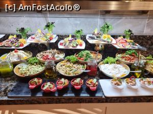 [P44] la restaurant » foto by adutza_ghiocel
 - 
<span class="allrVoted glyphicon glyphicon-heart hidden" id="av1298400"></span>
<a class="m-l-10 hidden" id="sv1298400" onclick="voting_Foto_DelVot(,1298400,15940)" role="button">șterge vot <span class="glyphicon glyphicon-remove"></span></a>
<a id="v91298400" class=" c-red"  onclick="voting_Foto_SetVot(1298400)" role="button"><span class="glyphicon glyphicon-heart-empty"></span> <b>LIKE</b> = Votează poza</a> <img class="hidden"  id="f1298400W9" src="/imagini/loader.gif" border="0" /><span class="AjErrMes hidden" id="e1298400ErM"></span>