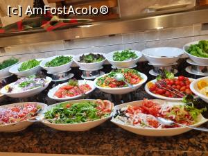 [P48] salate » foto by adutza_ghiocel
 - 
<span class="allrVoted glyphicon glyphicon-heart hidden" id="av1298404"></span>
<a class="m-l-10 hidden" id="sv1298404" onclick="voting_Foto_DelVot(,1298404,15940)" role="button">șterge vot <span class="glyphicon glyphicon-remove"></span></a>
<a id="v91298404" class=" c-red"  onclick="voting_Foto_SetVot(1298404)" role="button"><span class="glyphicon glyphicon-heart-empty"></span> <b>LIKE</b> = Votează poza</a> <img class="hidden"  id="f1298404W9" src="/imagini/loader.gif" border="0" /><span class="AjErrMes hidden" id="e1298404ErM"></span>