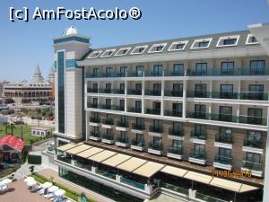 [P11] Hotelul partea cu camerele cu vedere spre piscină şi Sea View » foto by marsus
 - 
<span class="allrVoted glyphicon glyphicon-heart hidden" id="av764982"></span>
<a class="m-l-10 hidden" id="sv764982" onclick="voting_Foto_DelVot(,764982,15944)" role="button">șterge vot <span class="glyphicon glyphicon-remove"></span></a>
<a id="v9764982" class=" c-red"  onclick="voting_Foto_SetVot(764982)" role="button"><span class="glyphicon glyphicon-heart-empty"></span> <b>LIKE</b> = Votează poza</a> <img class="hidden"  id="f764982W9" src="/imagini/loader.gif" border="0" /><span class="AjErrMes hidden" id="e764982ErM"></span>
