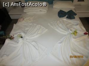 [P05] Aranjamentul de pat din prosoape, pijamale şi flori » foto by marsus
 - 
<span class="allrVoted glyphicon glyphicon-heart hidden" id="av764965"></span>
<a class="m-l-10 hidden" id="sv764965" onclick="voting_Foto_DelVot(,764965,15944)" role="button">șterge vot <span class="glyphicon glyphicon-remove"></span></a>
<a id="v9764965" class=" c-red"  onclick="voting_Foto_SetVot(764965)" role="button"><span class="glyphicon glyphicon-heart-empty"></span> <b>LIKE</b> = Votează poza</a> <img class="hidden"  id="f764965W9" src="/imagini/loader.gif" border="0" /><span class="AjErrMes hidden" id="e764965ErM"></span>