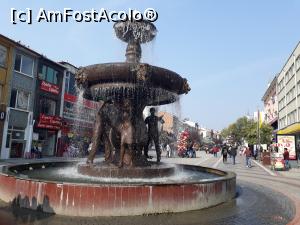[P43] Și cu un ultim popas la Edirne (aici, principalul bulevard, Saraklar), vacanța în Turcia s-a terminat.  » foto by Aurici
 - 
<span class="allrVoted glyphicon glyphicon-heart hidden" id="av1057623"></span>
<a class="m-l-10 hidden" id="sv1057623" onclick="voting_Foto_DelVot(,1057623,16001)" role="button">șterge vot <span class="glyphicon glyphicon-remove"></span></a>
<a id="v91057623" class=" c-red"  onclick="voting_Foto_SetVot(1057623)" role="button"><span class="glyphicon glyphicon-heart-empty"></span> <b>LIKE</b> = Votează poza</a> <img class="hidden"  id="f1057623W9" src="/imagini/loader.gif" border="0" /><span class="AjErrMes hidden" id="e1057623ErM"></span>