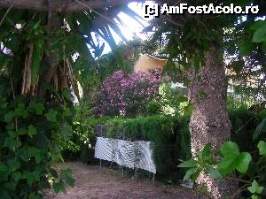 [P19] Gradina vilelor in care am fost cazati in iunie 2010 » foto by arru
 - 
<span class="allrVoted glyphicon glyphicon-heart hidden" id="av492876"></span>
<a class="m-l-10 hidden" id="sv492876" onclick="voting_Foto_DelVot(,492876,16005)" role="button">șterge vot <span class="glyphicon glyphicon-remove"></span></a>
<a id="v9492876" class=" c-red"  onclick="voting_Foto_SetVot(492876)" role="button"><span class="glyphicon glyphicon-heart-empty"></span> <b>LIKE</b> = Votează poza</a> <img class="hidden"  id="f492876W9" src="/imagini/loader.gif" border="0" /><span class="AjErrMes hidden" id="e492876ErM"></span>