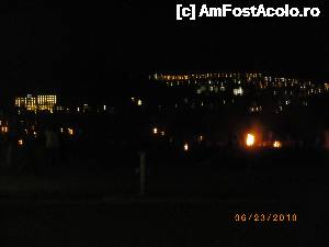 [P47] Orasul vazut noaptea dinspre plaja » foto by arru
 - 
<span class="allrVoted glyphicon glyphicon-heart hidden" id="av492907"></span>
<a class="m-l-10 hidden" id="sv492907" onclick="voting_Foto_DelVot(,492907,16005)" role="button">șterge vot <span class="glyphicon glyphicon-remove"></span></a>
<a id="v9492907" class=" c-red"  onclick="voting_Foto_SetVot(492907)" role="button"><span class="glyphicon glyphicon-heart-empty"></span> <b>LIKE</b> = Votează poza</a> <img class="hidden"  id="f492907W9" src="/imagini/loader.gif" border="0" /><span class="AjErrMes hidden" id="e492907ErM"></span>