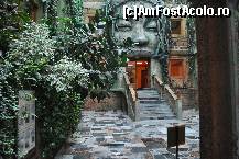 [P10] Ieșirea în una din curțile interioare » foto by Gabise
 - 
<span class="allrVoted glyphicon glyphicon-heart hidden" id="av495550"></span>
<a class="m-l-10 hidden" id="sv495550" onclick="voting_Foto_DelVot(,495550,16088)" role="button">șterge vot <span class="glyphicon glyphicon-remove"></span></a>
<a id="v9495550" class=" c-red"  onclick="voting_Foto_SetVot(495550)" role="button"><span class="glyphicon glyphicon-heart-empty"></span> <b>LIKE</b> = Votează poza</a> <img class="hidden"  id="f495550W9" src="/imagini/loader.gif" border="0" /><span class="AjErrMes hidden" id="e495550ErM"></span>