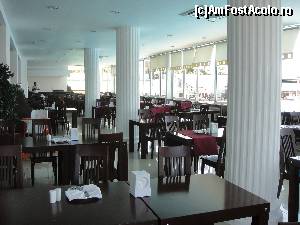 [P06] Main Restaurant Vera Seagate Resort » foto by Krisstina2112
 - 
<span class="allrVoted glyphicon glyphicon-heart hidden" id="av513393"></span>
<a class="m-l-10 hidden" id="sv513393" onclick="voting_Foto_DelVot(,513393,16105)" role="button">șterge vot <span class="glyphicon glyphicon-remove"></span></a>
<a id="v9513393" class=" c-red"  onclick="voting_Foto_SetVot(513393)" role="button"><span class="glyphicon glyphicon-heart-empty"></span> <b>LIKE</b> = Votează poza</a> <img class="hidden"  id="f513393W9" src="/imagini/loader.gif" border="0" /><span class="AjErrMes hidden" id="e513393ErM"></span>