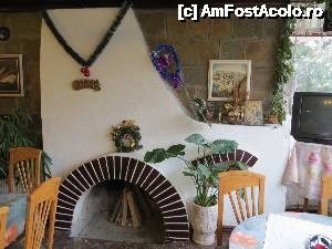[P25] Semineul din sala principala de mese care a functionat aproape zilnic pe timpul sederii noastre » foto by valyionsc
 - 
<span class="allrVoted glyphicon glyphicon-heart hidden" id="av496386"></span>
<a class="m-l-10 hidden" id="sv496386" onclick="voting_Foto_DelVot(,496386,16113)" role="button">șterge vot <span class="glyphicon glyphicon-remove"></span></a>
<a id="v9496386" class=" c-red"  onclick="voting_Foto_SetVot(496386)" role="button"><span class="glyphicon glyphicon-heart-empty"></span> <b>LIKE</b> = Votează poza</a> <img class="hidden"  id="f496386W9" src="/imagini/loader.gif" border="0" /><span class="AjErrMes hidden" id="e496386ErM"></span>