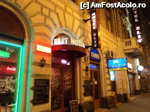 [P01] intrarea in hotel » foto by calinb
 - 
<span class="allrVoted glyphicon glyphicon-heart hidden" id="av497058"></span>
<a class="m-l-10 hidden" id="sv497058" onclick="voting_Foto_DelVot(,497058,16129)" role="button">șterge vot <span class="glyphicon glyphicon-remove"></span></a>
<a id="v9497058" class=" c-red"  onclick="voting_Foto_SetVot(497058)" role="button"><span class="glyphicon glyphicon-heart-empty"></span> <b>LIKE</b> = Votează poza</a> <img class="hidden"  id="f497058W9" src="/imagini/loader.gif" border="0" /><span class="AjErrMes hidden" id="e497058ErM"></span>