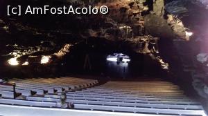 [P12] Auditorium subteran intr-o grota vulcanica la Jameo del Aqua, facut de Cesar Manrique, un fel de Gaudi al insulei Lanzarote.  » foto by Butz
 - 
<span class="allrVoted glyphicon glyphicon-heart hidden" id="av1062237"></span>
<a class="m-l-10 hidden" id="sv1062237" onclick="voting_Foto_DelVot(,1062237,16133)" role="button">șterge vot <span class="glyphicon glyphicon-remove"></span></a>
<a id="v91062237" class=" c-red"  onclick="voting_Foto_SetVot(1062237)" role="button"><span class="glyphicon glyphicon-heart-empty"></span> <b>LIKE</b> = Votează poza</a> <img class="hidden"  id="f1062237W9" src="/imagini/loader.gif" border="0" /><span class="AjErrMes hidden" id="e1062237ErM"></span>