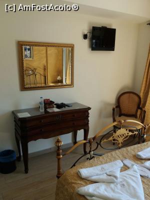 [P21] Camera deluxe- Acrothea Hotel- septembrie 2017 » foto by mirmicu
 - 
<span class="allrVoted glyphicon glyphicon-heart hidden" id="av948627"></span>
<a class="m-l-10 hidden" id="sv948627" onclick="voting_Foto_DelVot(,948627,16134)" role="button">șterge vot <span class="glyphicon glyphicon-remove"></span></a>
<a id="v9948627" class=" c-red"  onclick="voting_Foto_SetVot(948627)" role="button"><span class="glyphicon glyphicon-heart-empty"></span> <b>LIKE</b> = Votează poza</a> <img class="hidden"  id="f948627W9" src="/imagini/loader.gif" border="0" /><span class="AjErrMes hidden" id="e948627ErM"></span>