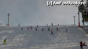 [P38] scoala de ski » foto by csibicip
 - 
<span class="allrVoted glyphicon glyphicon-heart hidden" id="av498367"></span>
<a class="m-l-10 hidden" id="sv498367" onclick="voting_Foto_DelVot(,498367,16145)" role="button">șterge vot <span class="glyphicon glyphicon-remove"></span></a>
<a id="v9498367" class=" c-red"  onclick="voting_Foto_SetVot(498367)" role="button"><span class="glyphicon glyphicon-heart-empty"></span> <b>LIKE</b> = Votează poza</a> <img class="hidden"  id="f498367W9" src="/imagini/loader.gif" border="0" /><span class="AjErrMes hidden" id="e498367ErM"></span>