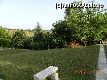 [P02] 'curtea: pensiunii- gazonul incredibil, masa cu bancutele de lemn, cu wi-fi foarte bun, relaxare in natura » foto by andreea72
 - 
<span class="allrVoted glyphicon glyphicon-heart hidden" id="av498548"></span>
<a class="m-l-10 hidden" id="sv498548" onclick="voting_Foto_DelVot(,498548,16153)" role="button">șterge vot <span class="glyphicon glyphicon-remove"></span></a>
<a id="v9498548" class=" c-red"  onclick="voting_Foto_SetVot(498548)" role="button"><span class="glyphicon glyphicon-heart-empty"></span> <b>LIKE</b> = Votează poza</a> <img class="hidden"  id="f498548W9" src="/imagini/loader.gif" border="0" /><span class="AjErrMes hidden" id="e498548ErM"></span>