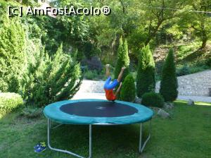[P04] nu este un accident si nici poza nu e trucata - este doar un copil in natura, cu o trambulina dedesubt » foto by marianb
 - 
<span class="allrVoted glyphicon glyphicon-heart hidden" id="av1009419"></span>
<a class="m-l-10 hidden" id="sv1009419" onclick="voting_Foto_DelVot(,1009419,16199)" role="button">șterge vot <span class="glyphicon glyphicon-remove"></span></a>
<a id="v91009419" class=" c-red"  onclick="voting_Foto_SetVot(1009419)" role="button"><span class="glyphicon glyphicon-heart-empty"></span> <b>LIKE</b> = Votează poza</a> <img class="hidden"  id="f1009419W9" src="/imagini/loader.gif" border="0" /><span class="AjErrMes hidden" id="e1009419ErM"></span>
