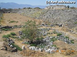 [P09] Turcia Aphrodisia - stadionul (este cel mai bine conservat din lumea antica; avea o capacitate de 30.000 locuri)  » foto by florinbad
 - 
<span class="allrVoted glyphicon glyphicon-heart hidden" id="av562460"></span>
<a class="m-l-10 hidden" id="sv562460" onclick="voting_Foto_DelVot(,562460,16202)" role="button">șterge vot <span class="glyphicon glyphicon-remove"></span></a>
<a id="v9562460" class=" c-red"  onclick="voting_Foto_SetVot(562460)" role="button"><span class="glyphicon glyphicon-heart-empty"></span> <b>LIKE</b> = Votează poza</a> <img class="hidden"  id="f562460W9" src="/imagini/loader.gif" border="0" /><span class="AjErrMes hidden" id="e562460ErM"></span>